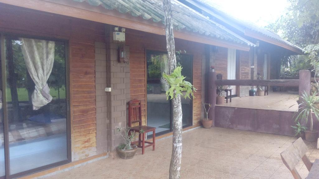 The Local Story Resort Ban Mon Talaeng المظهر الخارجي الصورة