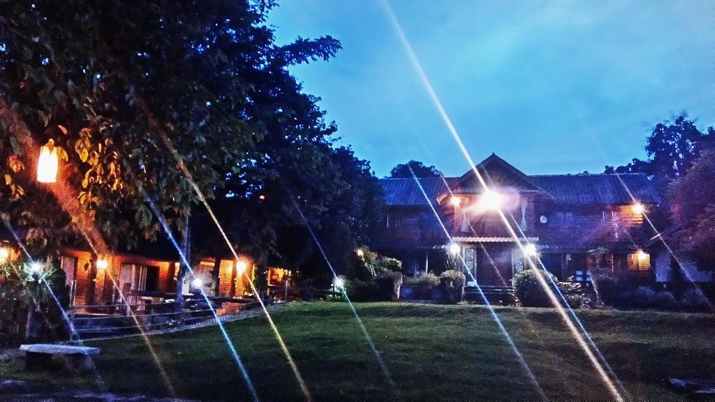 The Local Story Resort Ban Mon Talaeng المظهر الخارجي الصورة