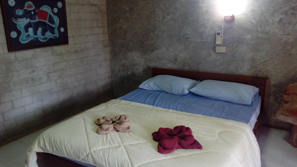 The Local Story Resort Ban Mon Talaeng المظهر الخارجي الصورة