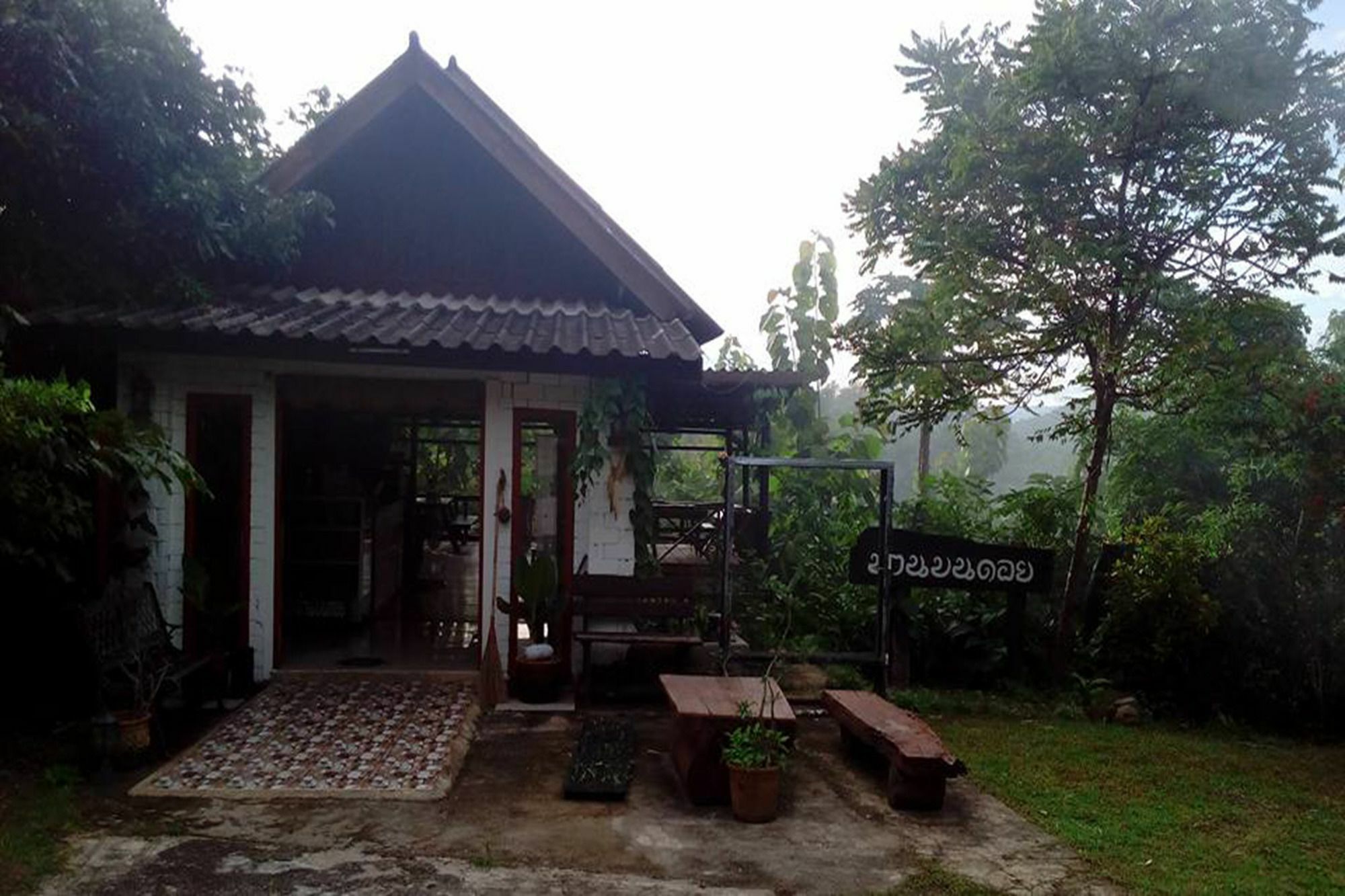 The Local Story Resort Ban Mon Talaeng المظهر الخارجي الصورة