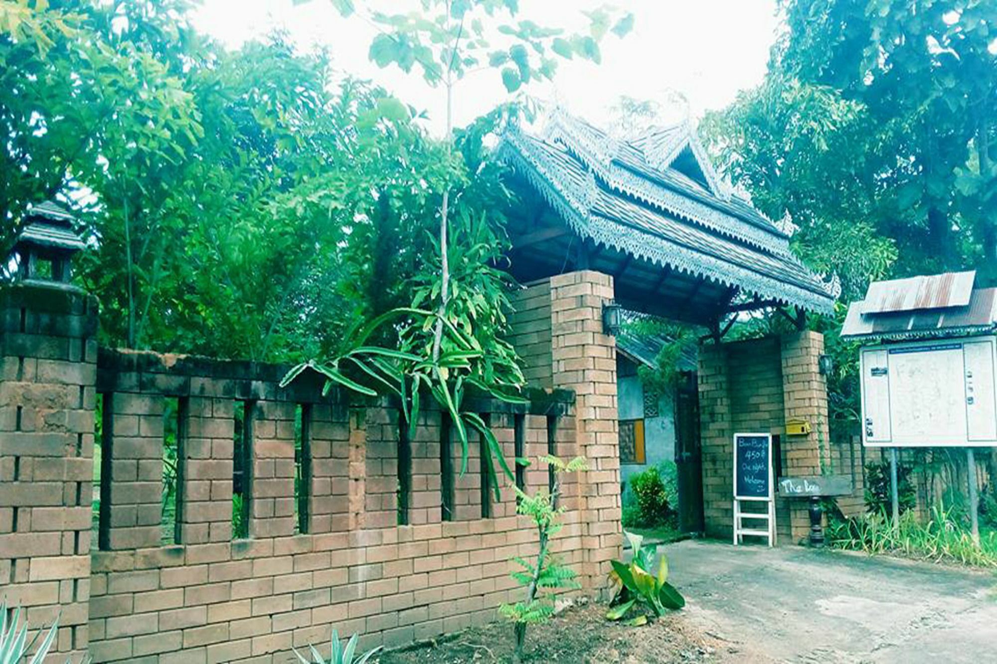 The Local Story Resort Ban Mon Talaeng المظهر الخارجي الصورة