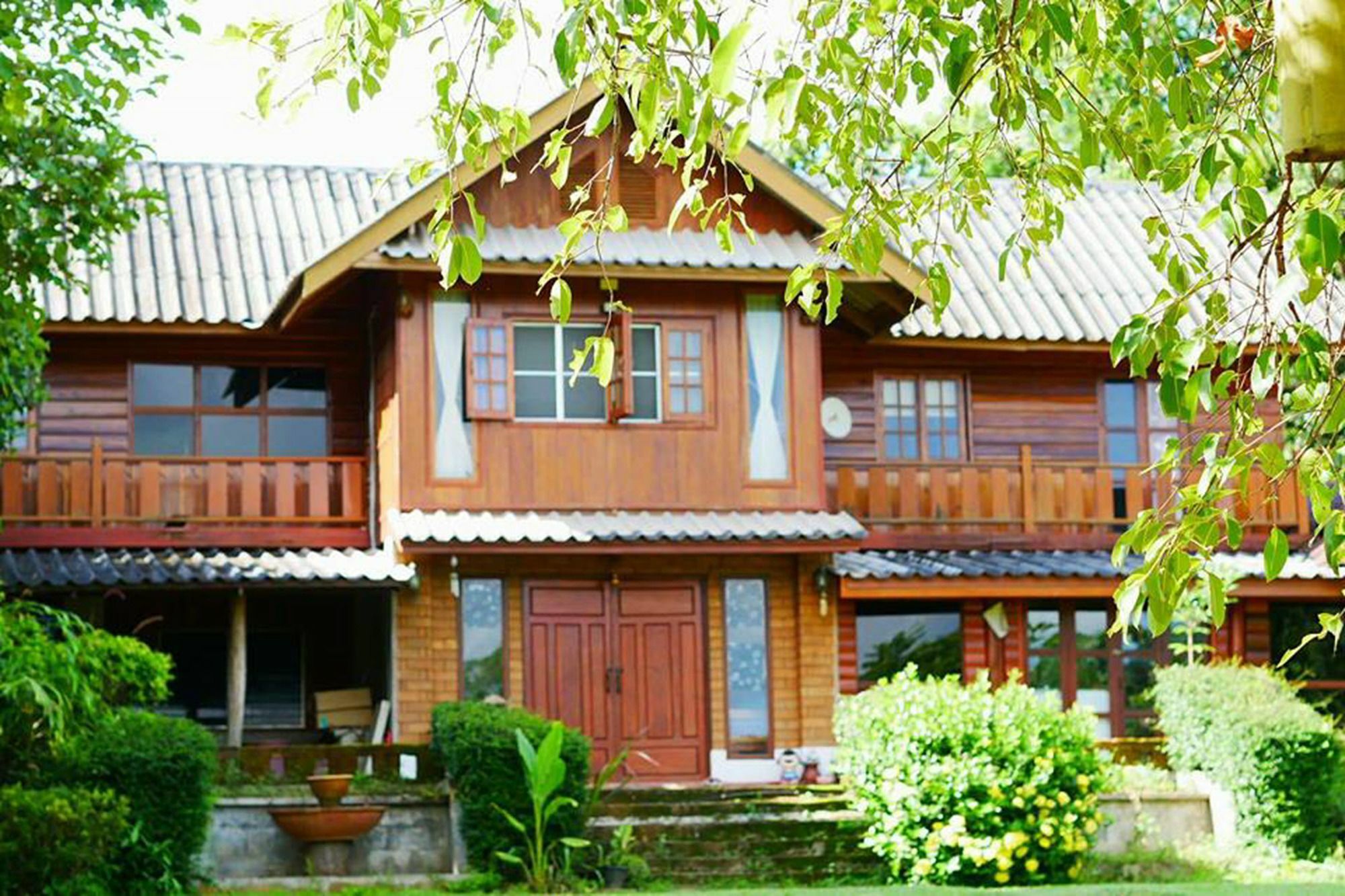 The Local Story Resort Ban Mon Talaeng المظهر الخارجي الصورة