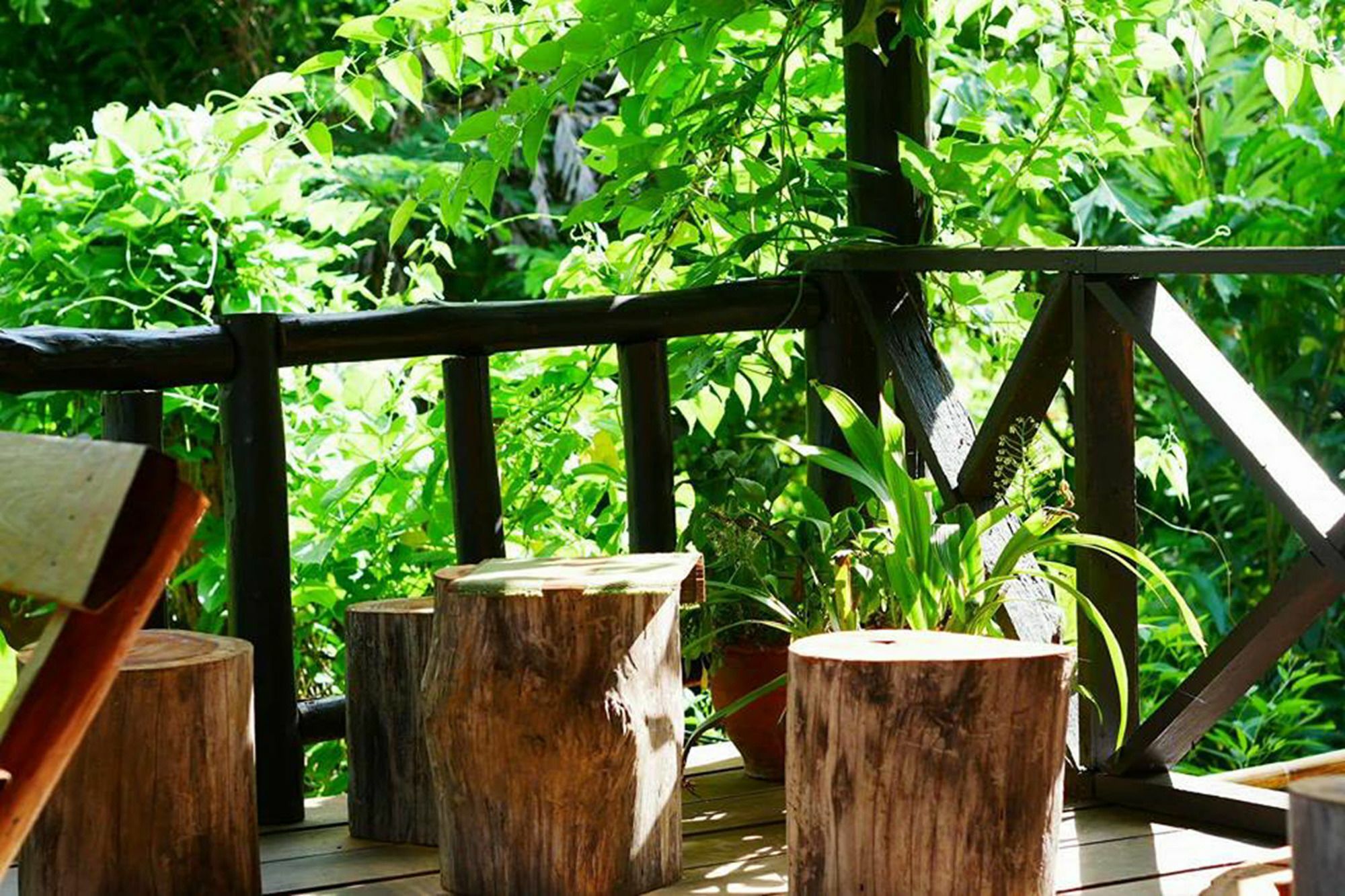 The Local Story Resort Ban Mon Talaeng المظهر الخارجي الصورة
